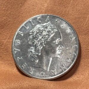 Italy Coin 1987 50 Lire Kim Circulated Condition Mint